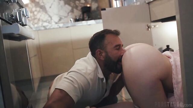 В ловушке чувств (PureTaboo)