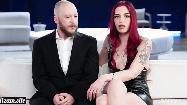 Трахнутая негром при муже (Wifey)